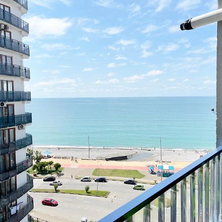 Beautiful Horizon First Line Apartment Batumi Exterior photo
