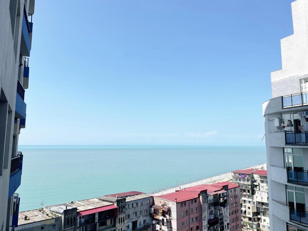 Beautiful Horizon First Line Apartment Batumi Exterior photo